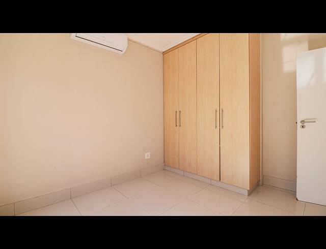 2 BEDROOM APARTMENT FOR SALE IN UMHLANGA RIDGE